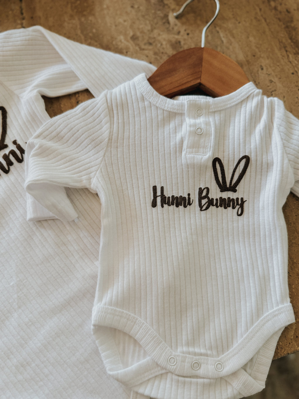 Hunni bunny bodysuit - Nutmeg
