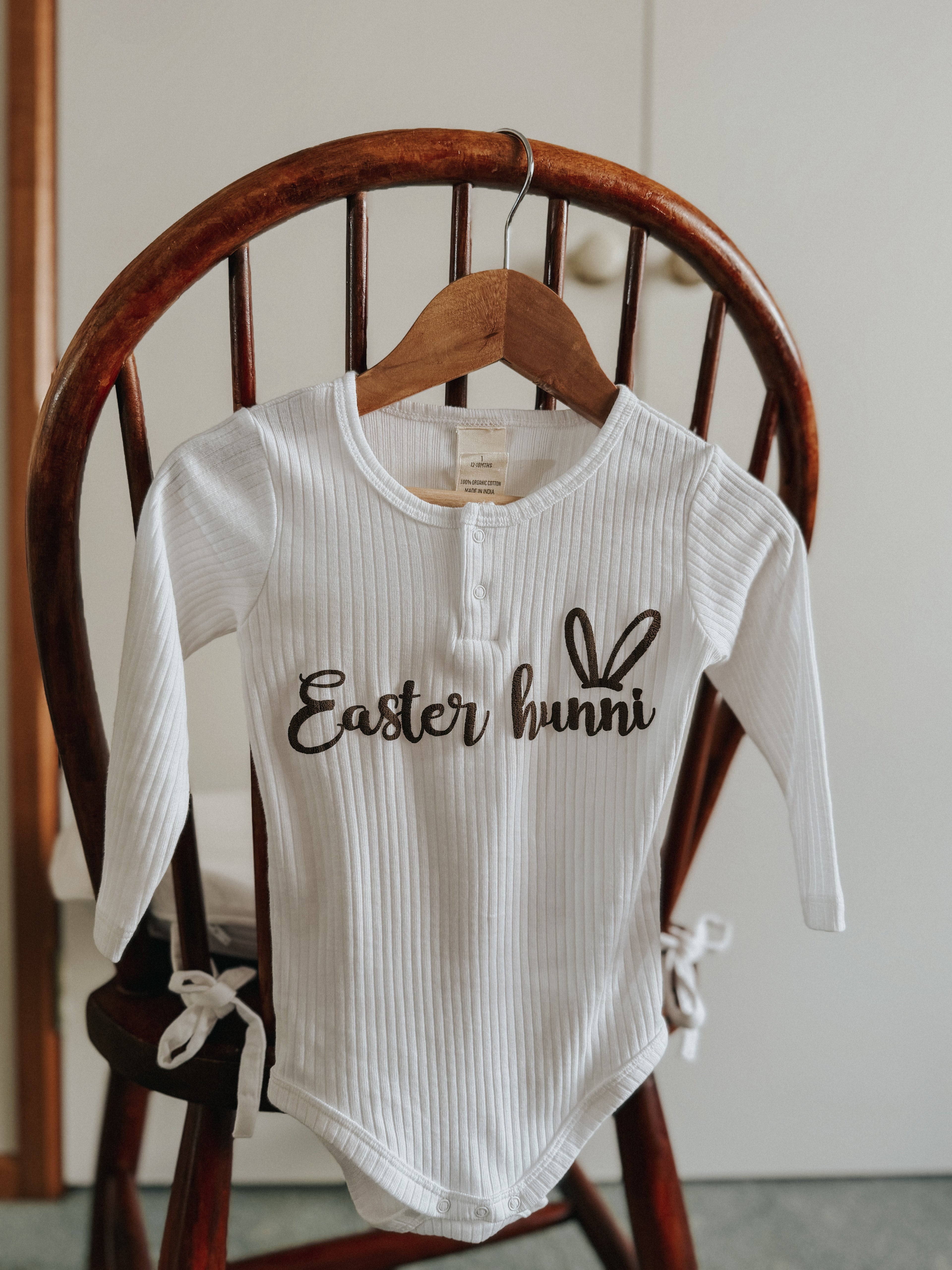 Easter hunni bodysuit - white