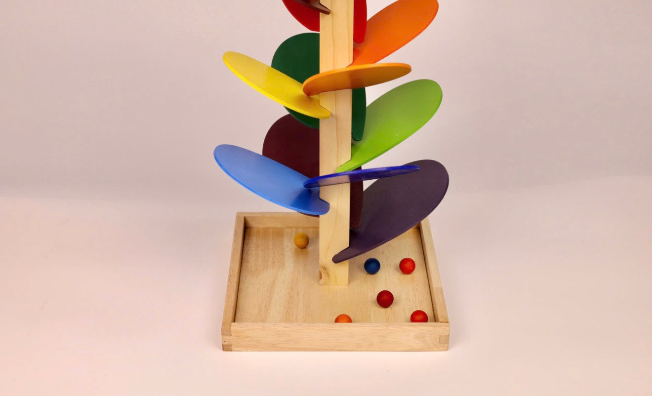 Rainbow singing Tree