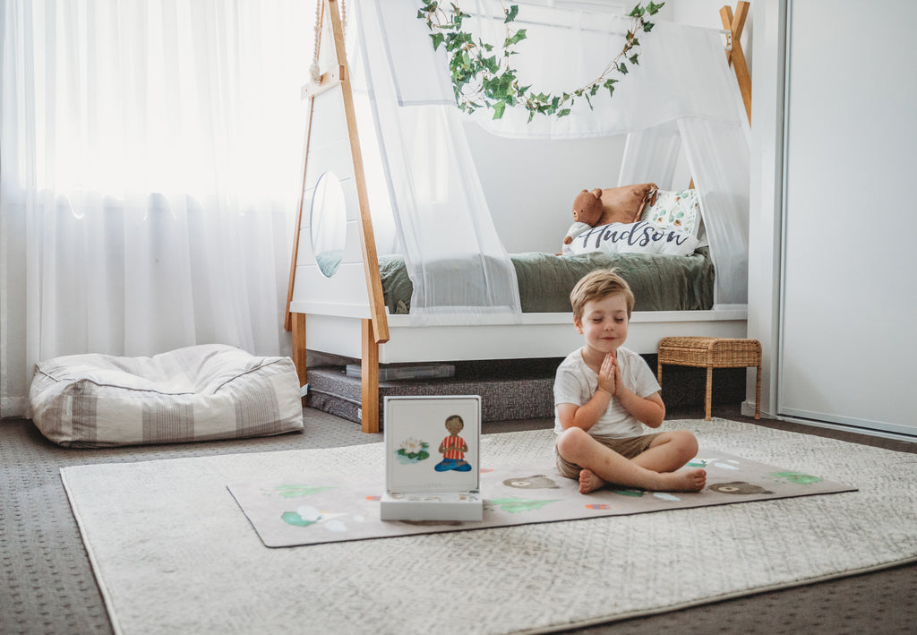 Mindful & Co Kids Yoga Flash Cards