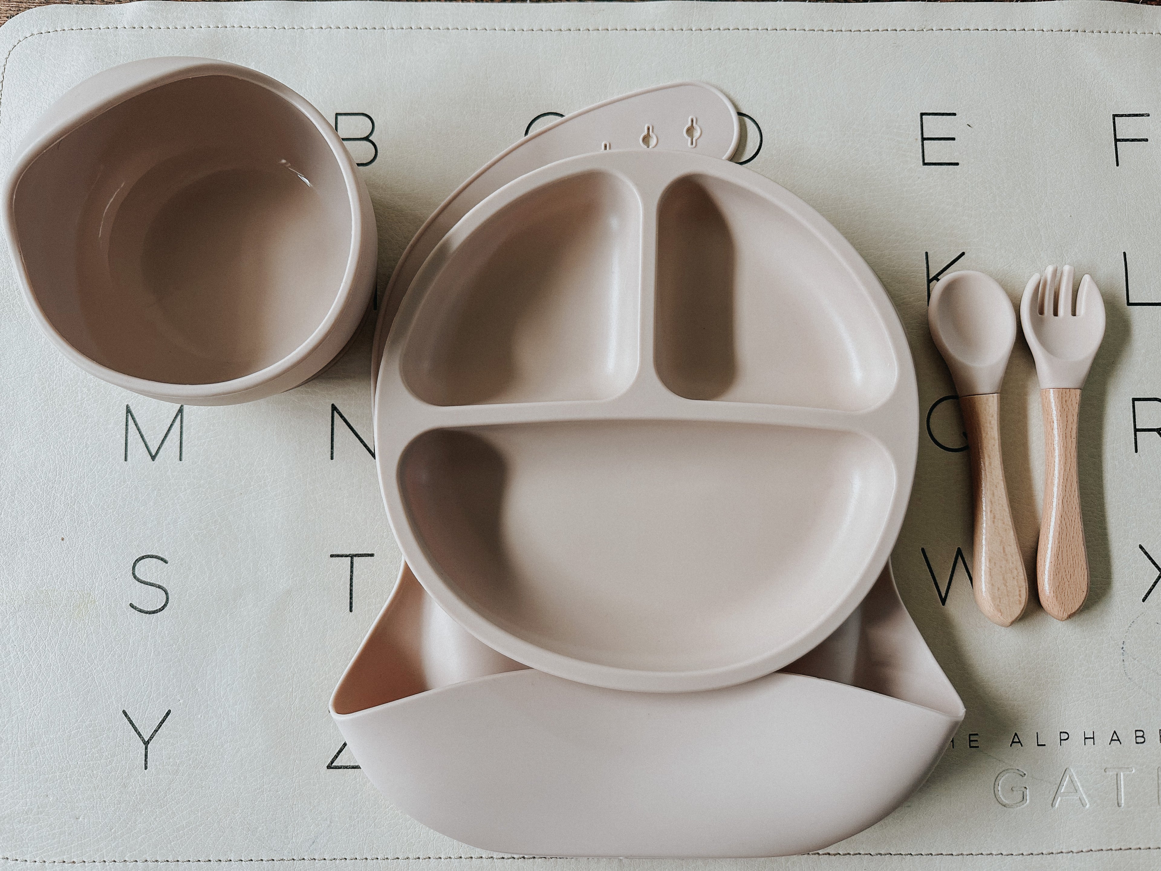 Silicone 5 piece feeding set